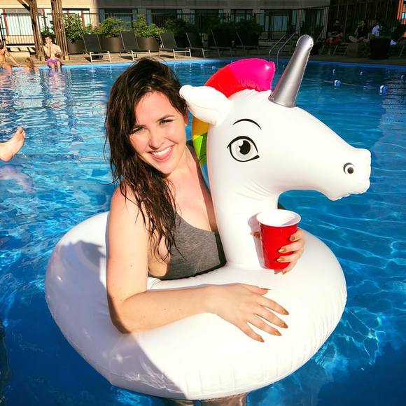 Meet your Posher, Carrie - Picture 1 of 1